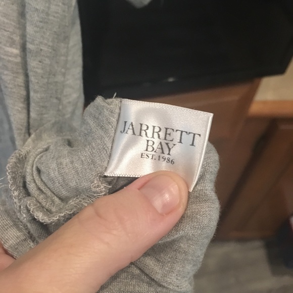 Jarrett Bay Gray Open Shoulder Top - Picture 5 of 6